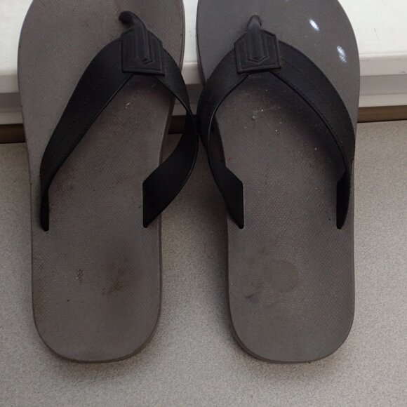 Mens Flip Flops Size 7-8 - Picture 1 of 5